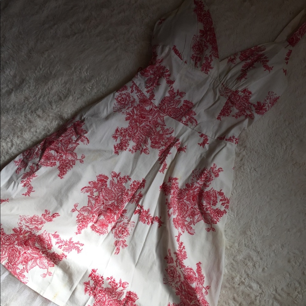 White and red dress 💋